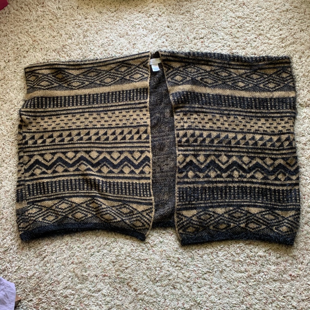 Poncho sweater